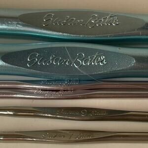 susan bates crochet hooks m13/900 (2) usc2/2.75  9 & 7